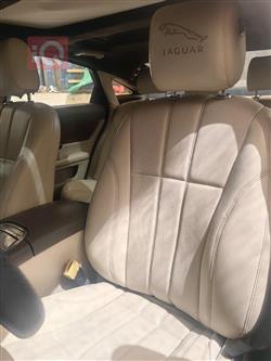 جاكوار XJ